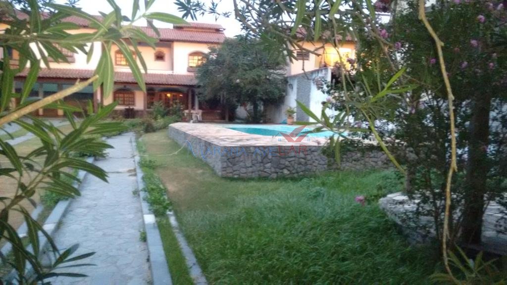 Casa 4 ou + QUARTOS