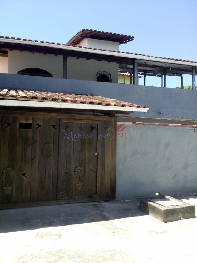 Casa 4 ou + QUARTOS